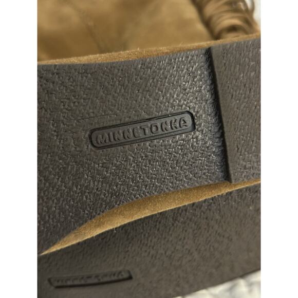 Minnetonka Women's Size 9 Brown Suede Fringe Boot Knee High Side Zip - Picture 4 of 7